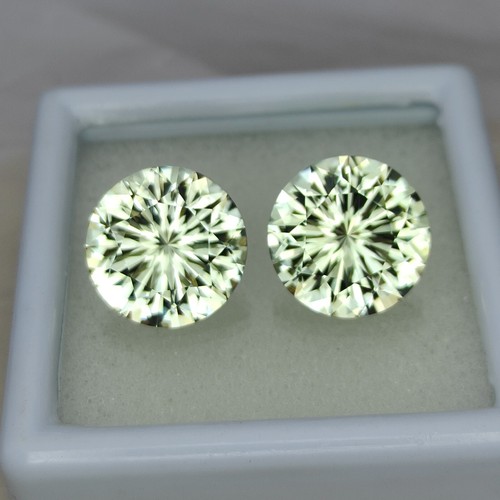 Precision cut, 13.20 ct Natural Prasiolite Pair, 13 MM Round Green Amethyst - Picture 4 of 5