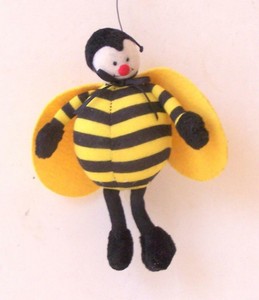 bumble bee rattle