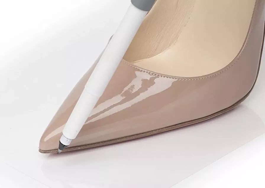 Escarpin 2025 transparent louboutin