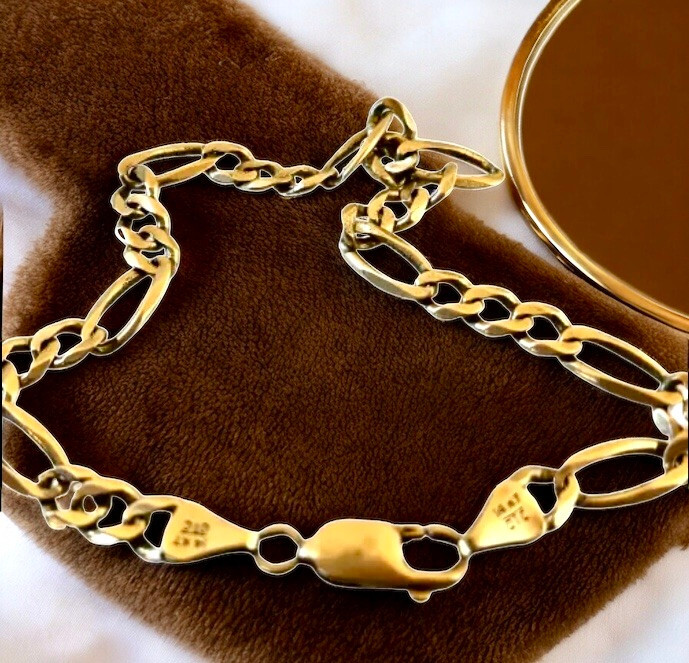 OTC Vintage Italy 14K Gold Figaro Link Chain 9 OTC Vintage Italy 14K Gold Figaro Link Chain 9