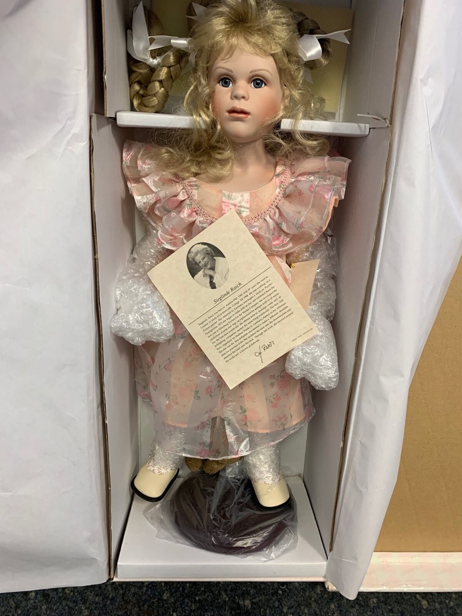 Sieglinde Rasch artist doll porcelain doll 63 cm. Original