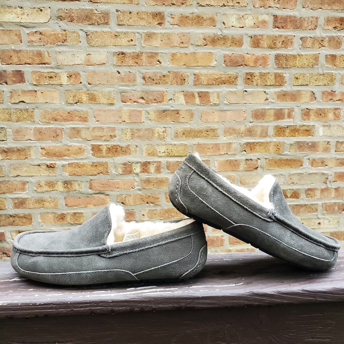 UGG ASCOT CHARCOAL GREY SUEDE SHEEPSKIN SLIPPERS MOCCASINS  display picture 3