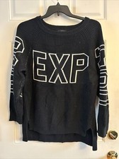 NWT EXPRESS Women  s Sweater Size XS. C2 