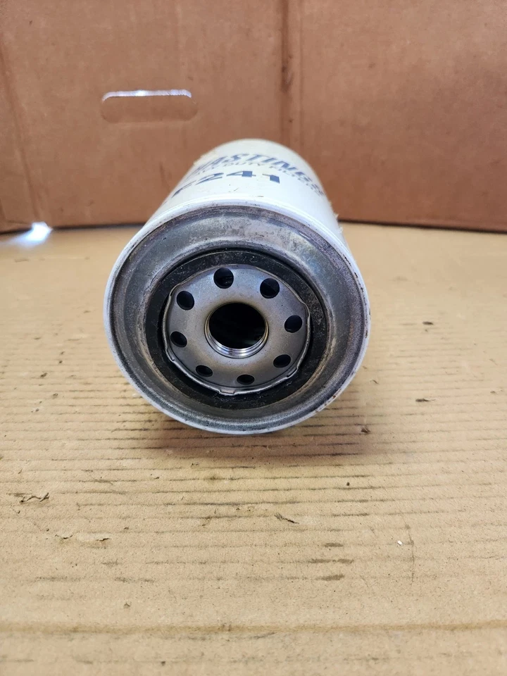 Hastings LF241 Engine Oil Filter-Eng Code: DT466, International  - Image 3 of 3