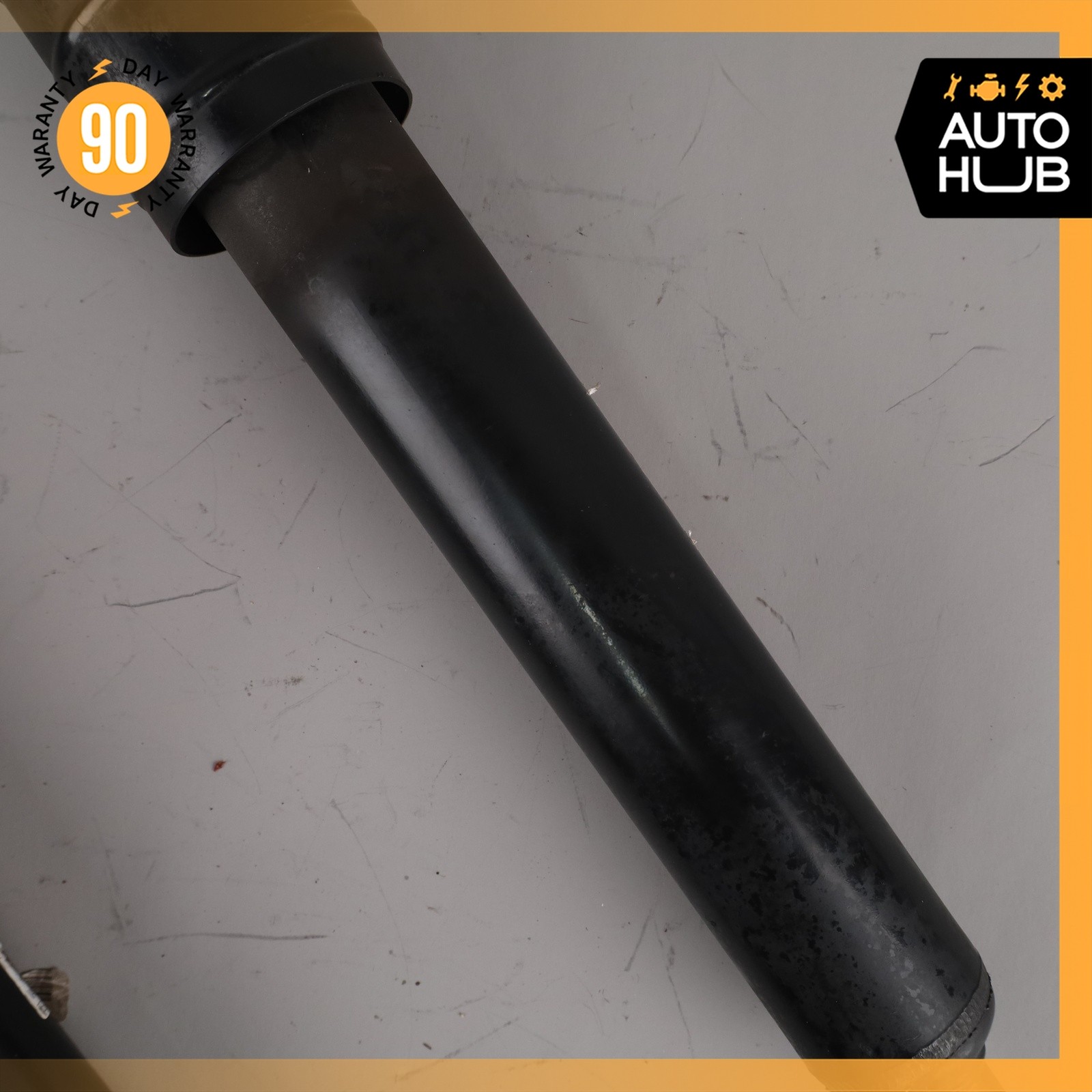 Maserati Ghibli Shock Strut Absorber Rear Left And Right Set 670008900 OEM 82k