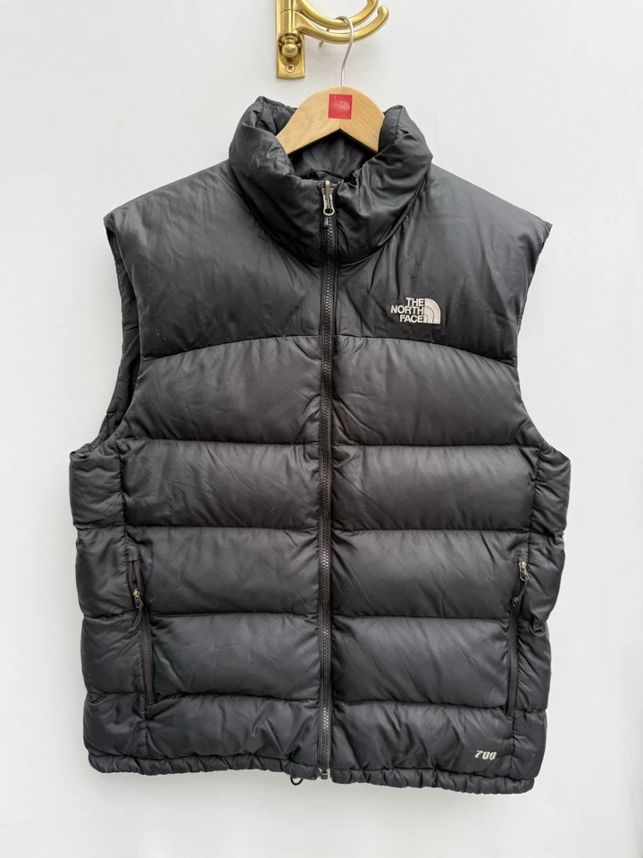 The North Face Nuptse 700, photo 1 of 5