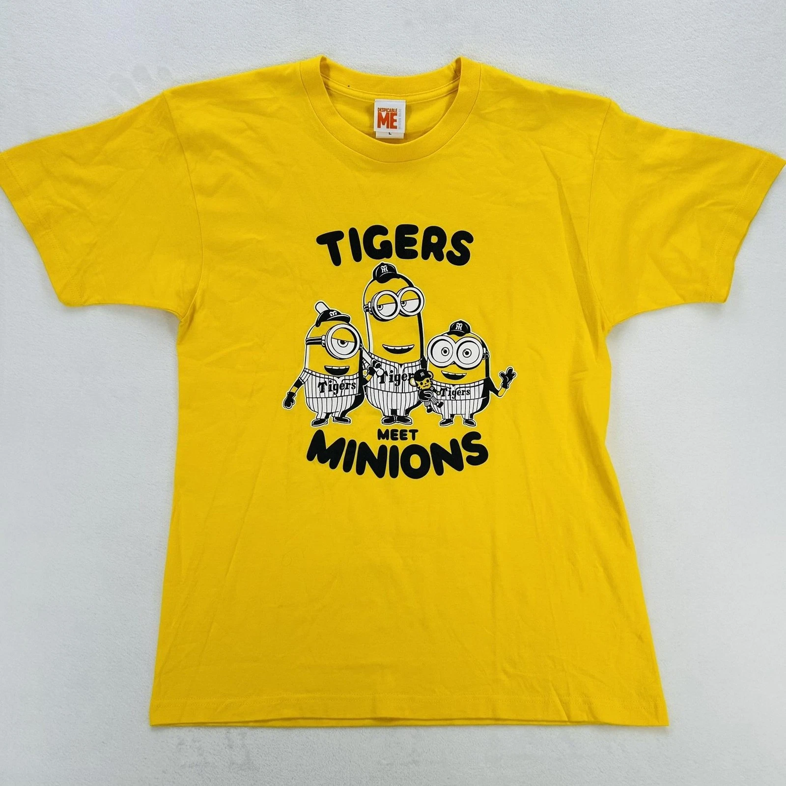 Hanshin Tigers Despicable Me Shirt Mens Large Yellow Minions Baseball Graphic