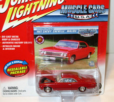 JOHNNY WHITE LIGHTNING 1967 CHEVY CHEVELLE MALIBU con neumáticos de goma REDLINE ~ SIN USAR, EN CAJA