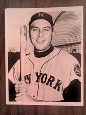 Top 10 Gil Hodges Baseball Cards 30