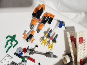 LEGO Star Wars 4502 X-wing Fighter; Incomplete; Includes R2D2, Luke Mini Figures