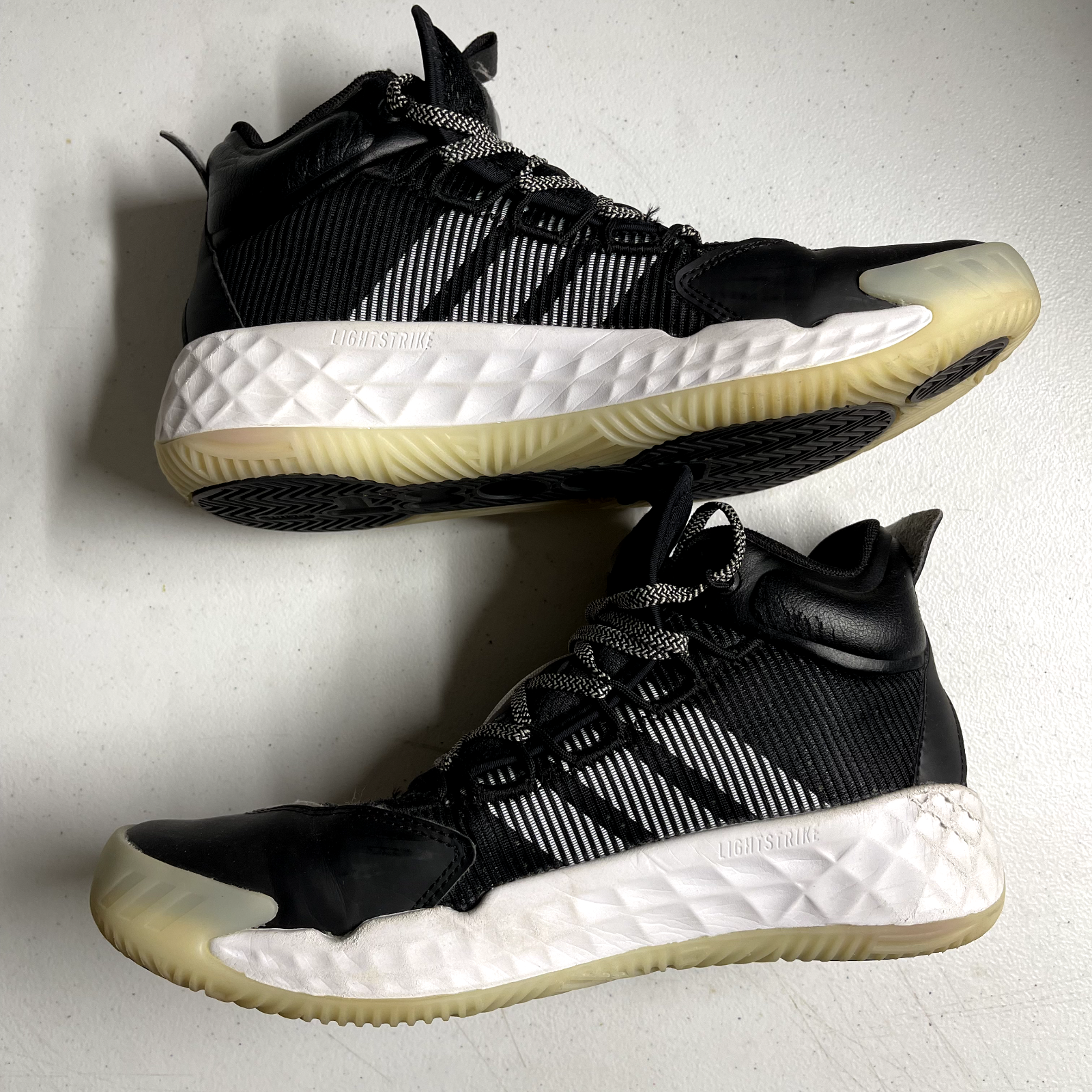 SAOLA Scarpe Adidas Pro Boost Uomo 7.5 Mid Nero Bianco Basket Scarpe da Ginnastica Sportive