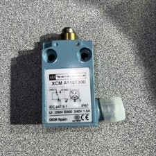 SCHNEIDER ELECTRIC / Telemecanique XCM-A110T300 / XCMA110T300 (NEW No Box)