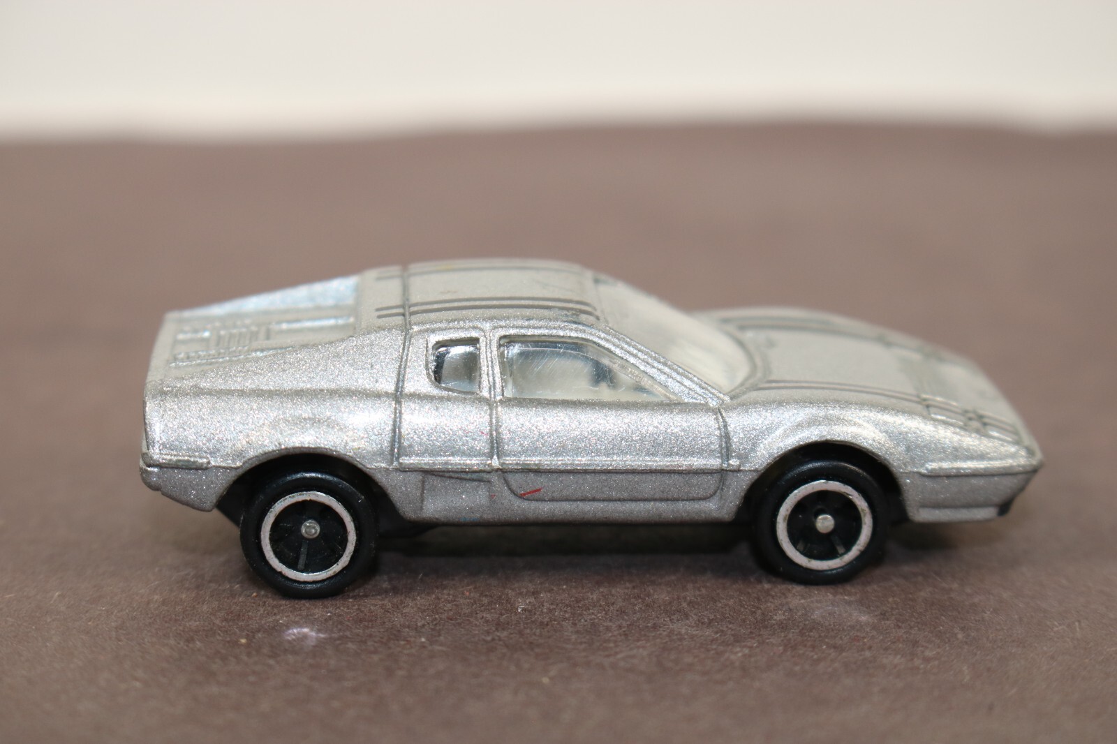 Picture 3 of 6