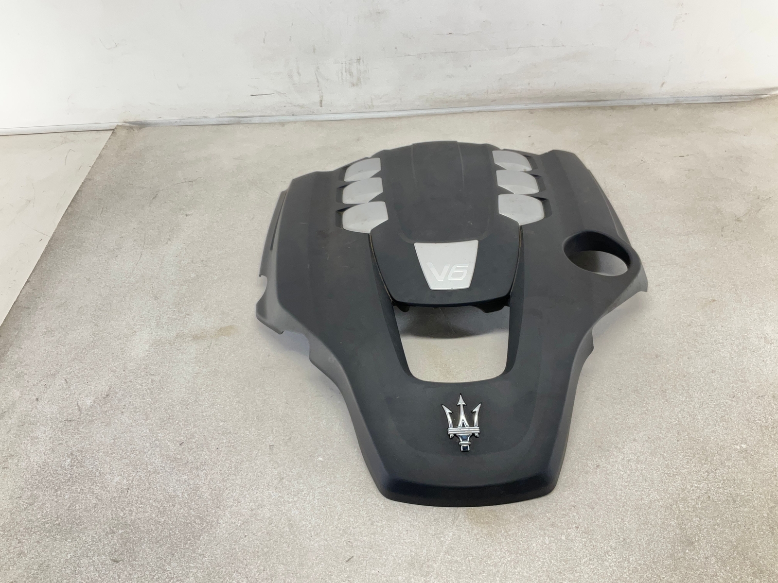 17-18 MASERATI Levante 3.0L Engine Motor Top Cover Panel OEM CM