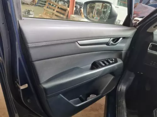 Interieur Complet pour MAZDA CX-5 (KF) Center-Line 2WD 2019 162232 - Imagen 4 de 10