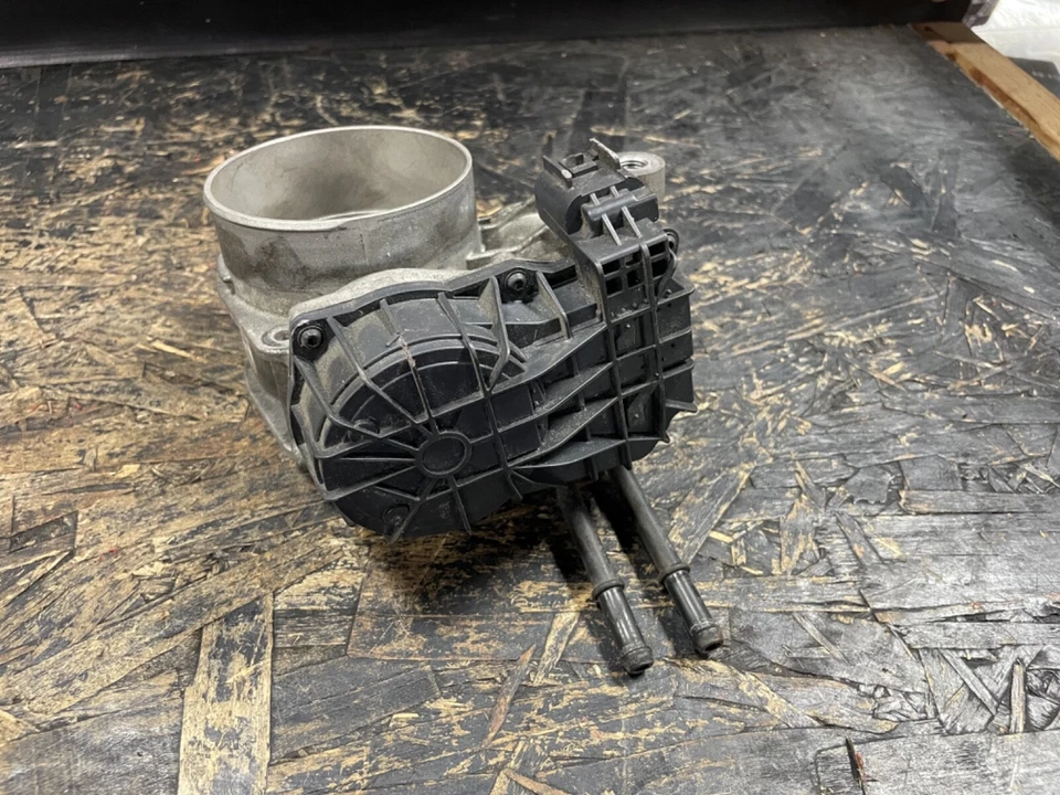 Hyundai Genesis 2010-2012 cupé 3,8 V6 BK1 OEM carrocería del acelerador usado Foto 4 de 4