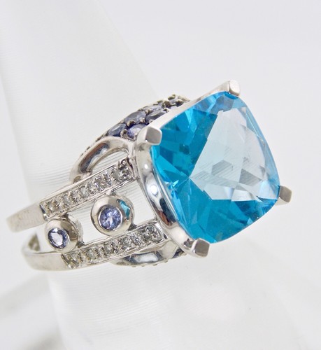 STUNNING 10KT GOLD PRINCESS CUSHION SWISS BLUE TOPAZ & DIAMNOND, TANZANITE RING - Picture 7 of 12