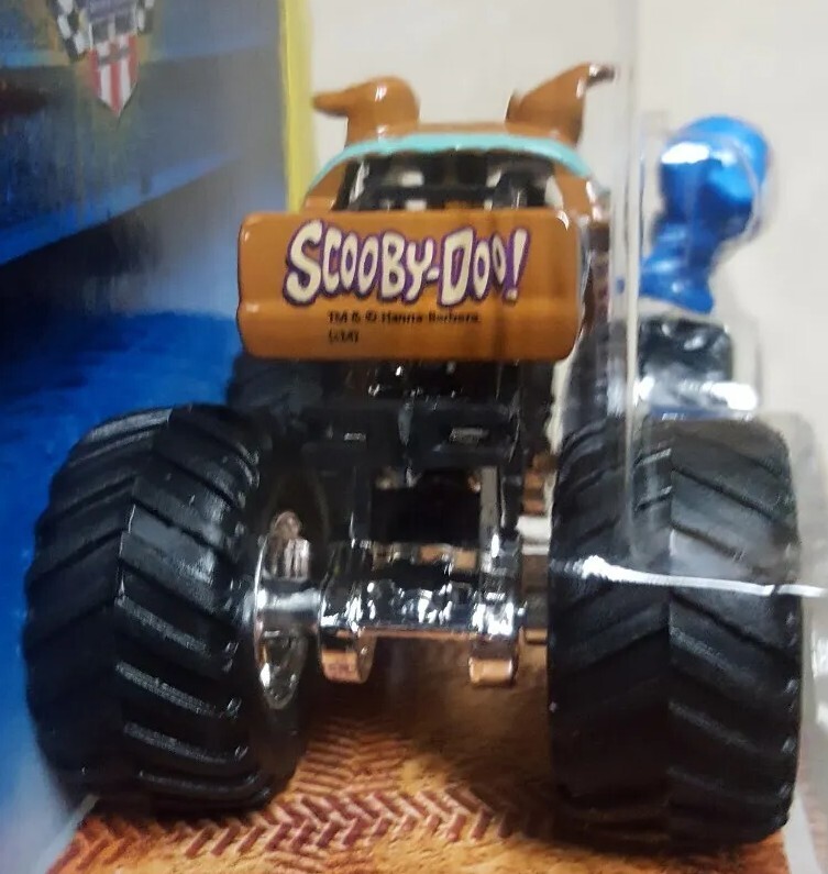 Hot Wheels Monster Jam Trucks Off Road Scooby-Doo Truck & Figure 1