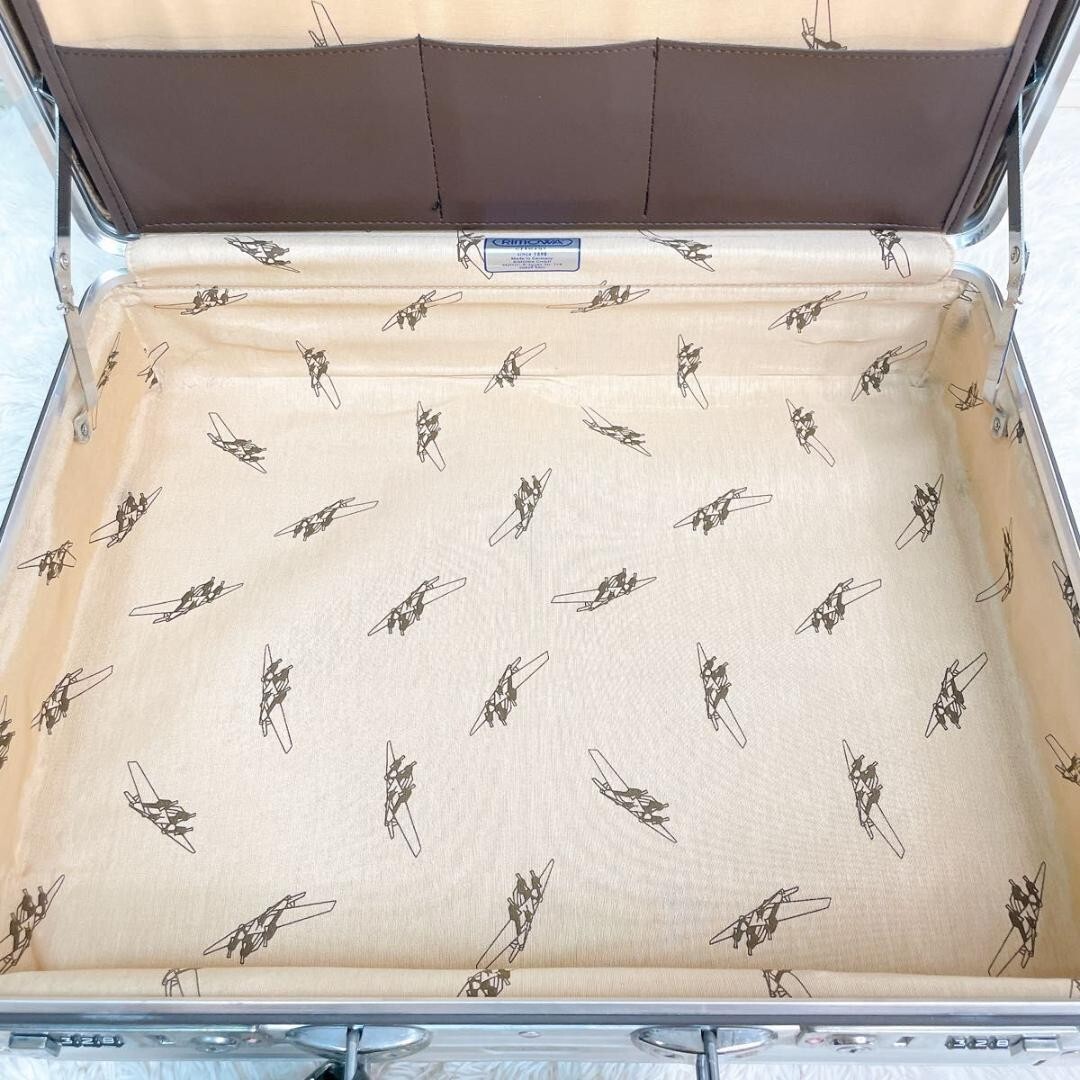 RIMOWA CLASSIC FLIGHT 97612 アタッシュケース 楽天市場】【中古】RIMOWA リモワ アタッシュケース 976.12