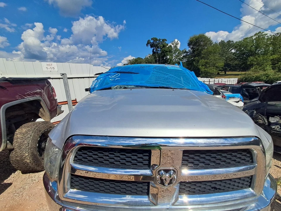 Used Fuel Tank fits: 2015 Ram Dodge 2500 pickup Pickup Crew Cab 6' 4`` box 6.4L - Image 2 of 4