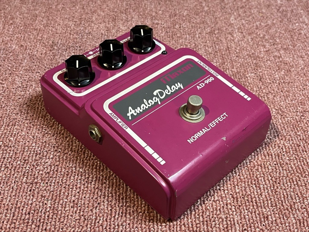アナログディレイ　Maxon AD-900 黒猫亭の在庫ご紹介「1990's Maxon Analog Delay AD-900」 - YouTube