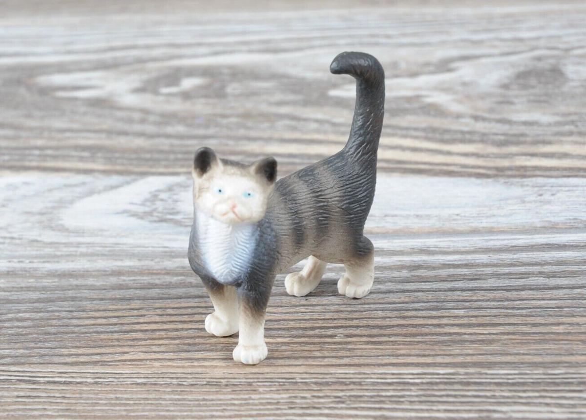 Schleich Standing GREY TABBY CAT Domestic Animal Figure Kitty 1997