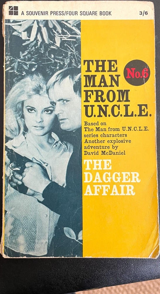 Vintage The Man From U.N.C.L.E. No. 6 Paperback Book 1965 UK Edition