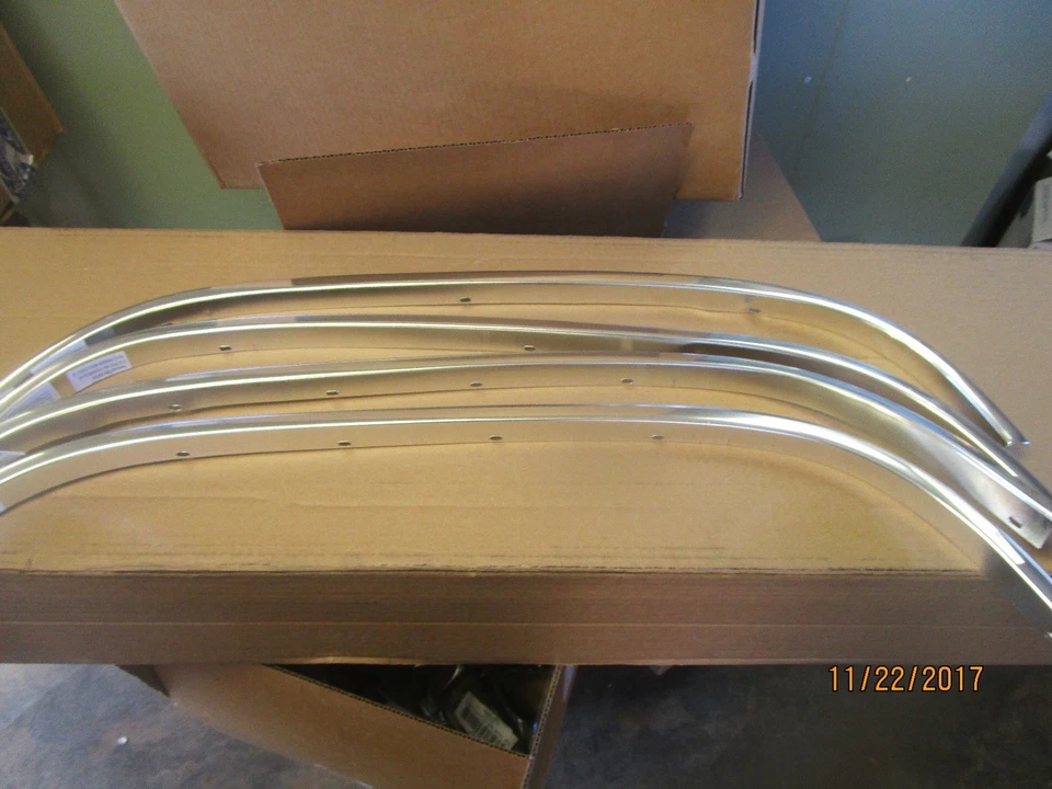 88-98 Chevy C/K Pickup Truck Chrome Fender Trim molding 1500 2500 3500 w/screws - Image 2 of 2