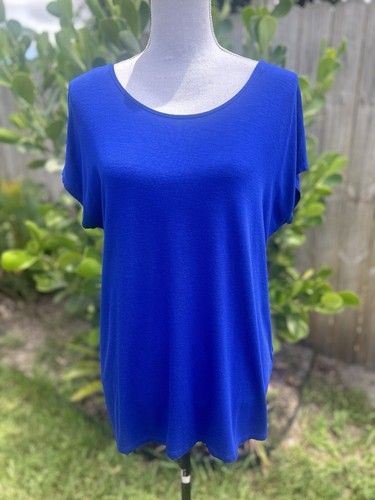 Chico’s blaues Kurzarm-Top mit Rückendetail blau Größe 1P oder US Med Petite - Bild 2 von 8