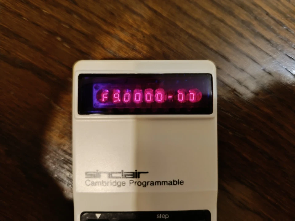 Sinclair Cambridge Programmable Calculator - Working Condition - Image 4 of 4
