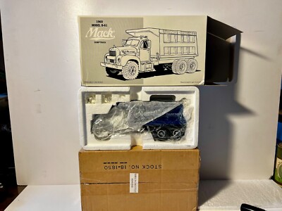 FIRST GEAR - UNITED ICE & COAL 1960 B-61 HEAVY DUTY TANDEM AXLE DUMP TRUCK 1/34