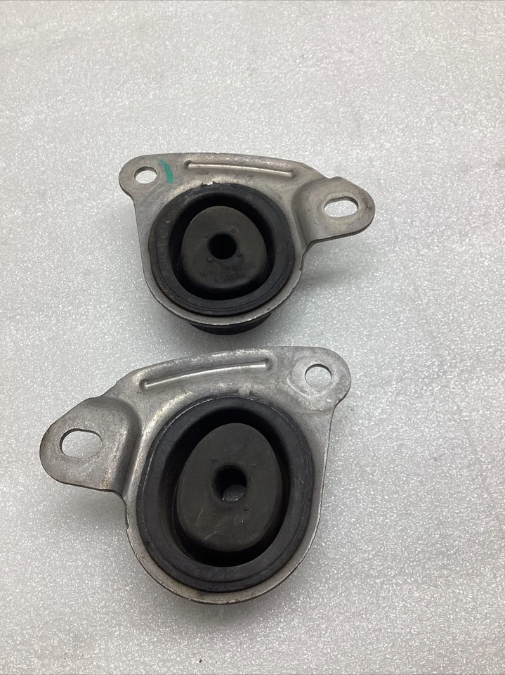 2013-2015 Cadillac ATS Right & Left Exhaust Hanger Muffler OEM 22840427 - Image 4 of 4