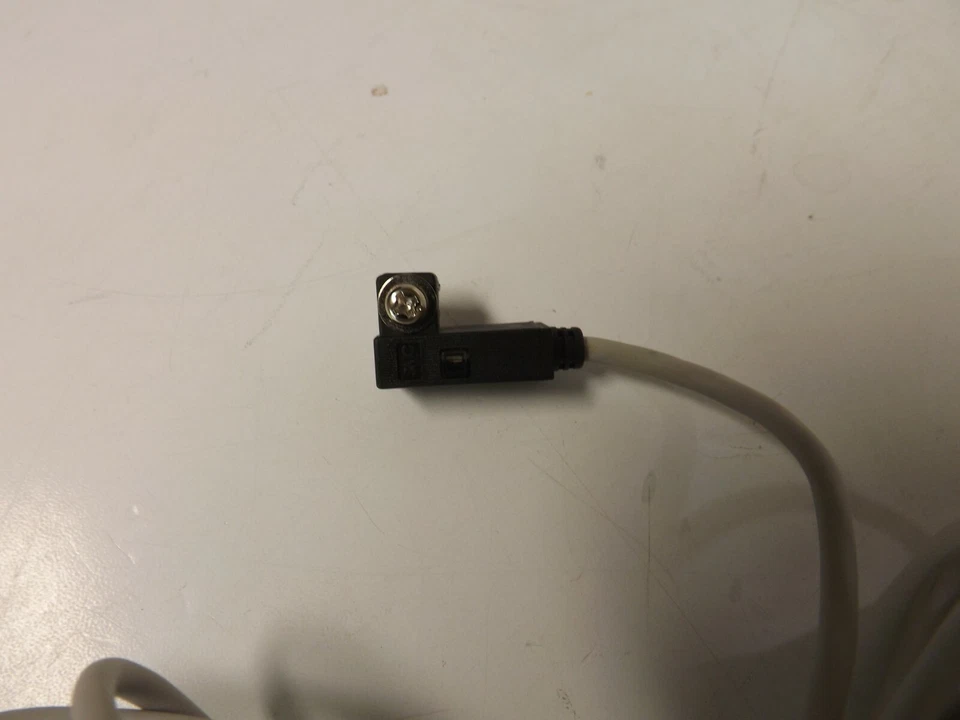 SMC D-F79 Solid State Auto Switch Sensor NPN 24VDC, 3-Wire, 3m Long - Image 4 of 4