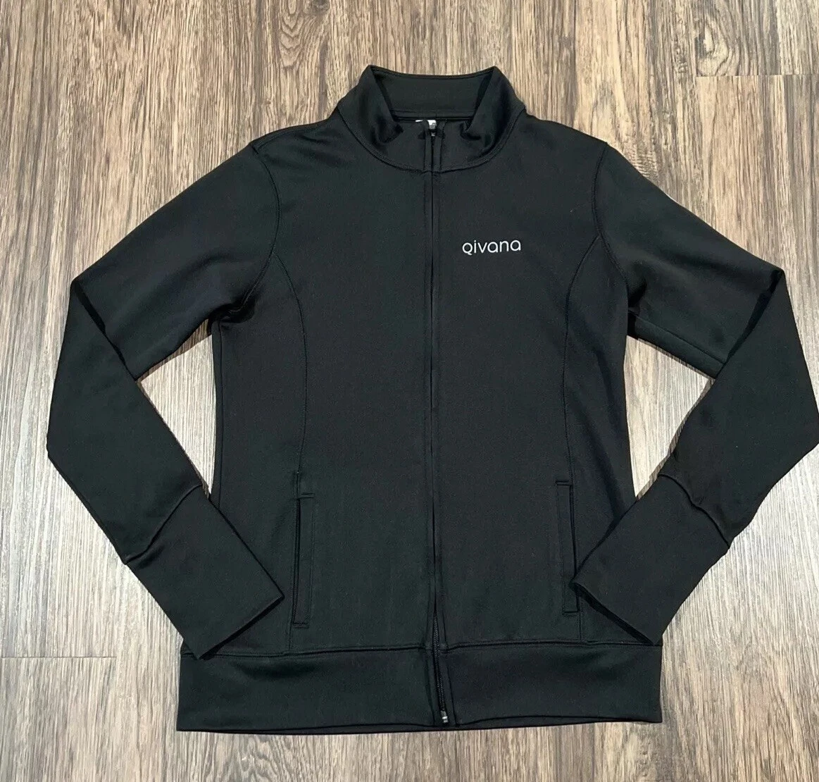 alo-yoga pullover zip up logo sweater