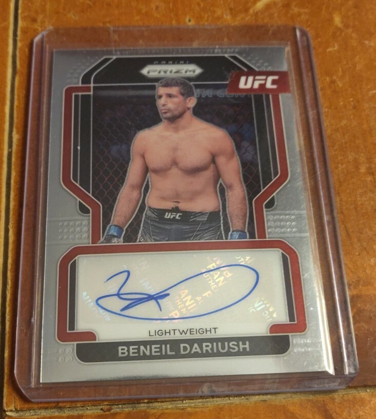 Beneil Dariush 2022 Panini Prizm UFC Signatures Autographed Card