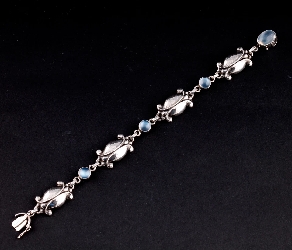 Pulsera de ley GEORG JENSEN con piedra lunar azul # 11, plata, GJ mismo. Foto 3 de 4