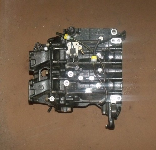 Evinrude 50 HP 2 Stroke Cylinder Block Assembly PN 5007396 Fits 40 50 60 HP - Picture 3 of 6