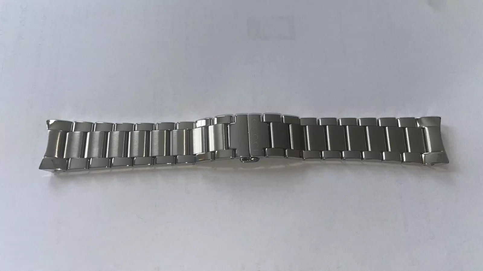 Bracelet de montre en acier GUCCI pour montre homme neuf Boîtier réf YA101204 (A823)