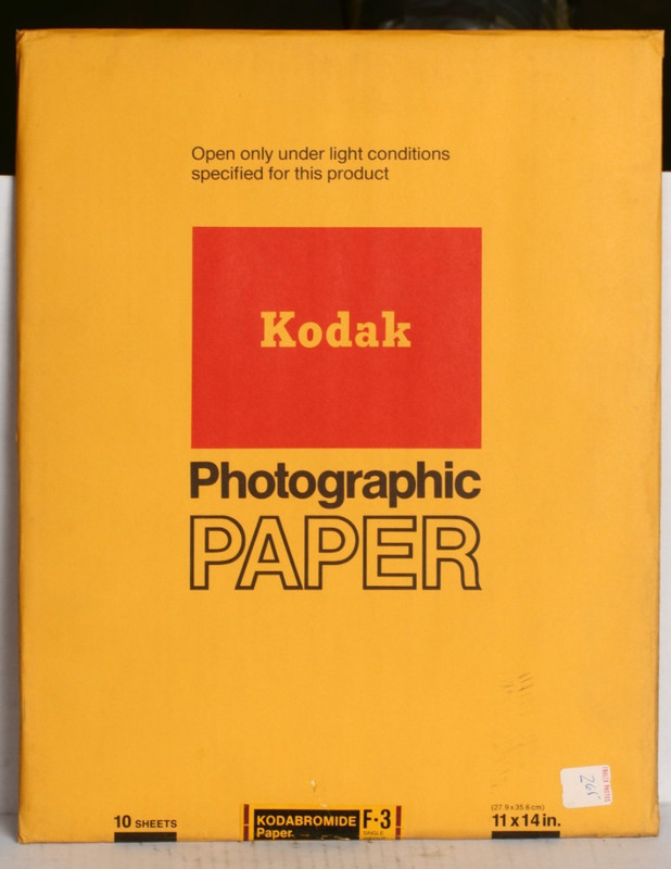 KODAK PHOTOGRAPHIC PAPER KODABROMIDE Single Weight F3 10-Shts 11 x 14 outdated73