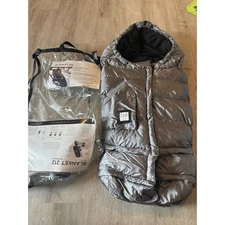 7 A.M. enfant blanket 212 stroller and car seat footmuff and hand muffs