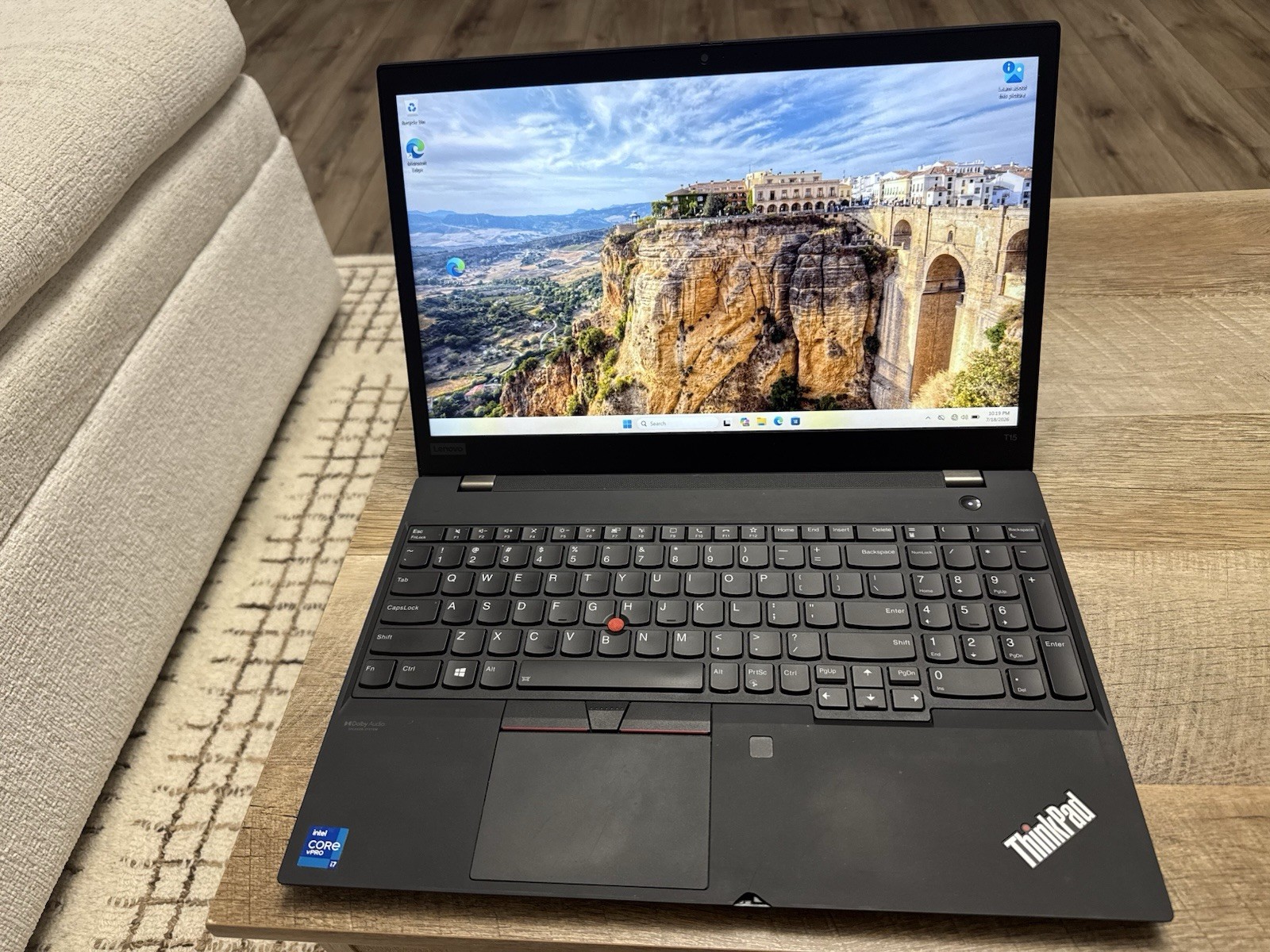 Lenovo ThinkPad T15 (Gen 2), 15.6-Inch Laptop, with Intel Core i7 11th Gen., 512 GB SSD (Solid State Drive), Windows 11 Pro