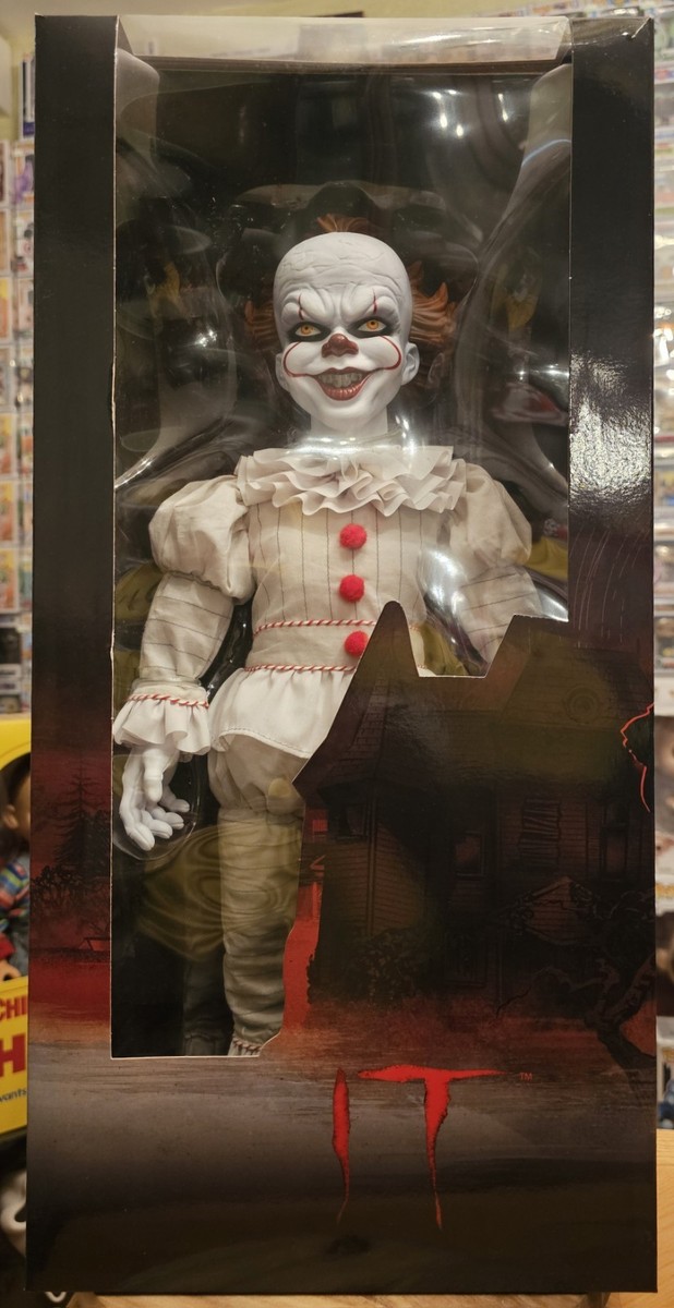 Mezco Toyz IT Pennywise Doll 18 In MDS Roto Plush Doll Original