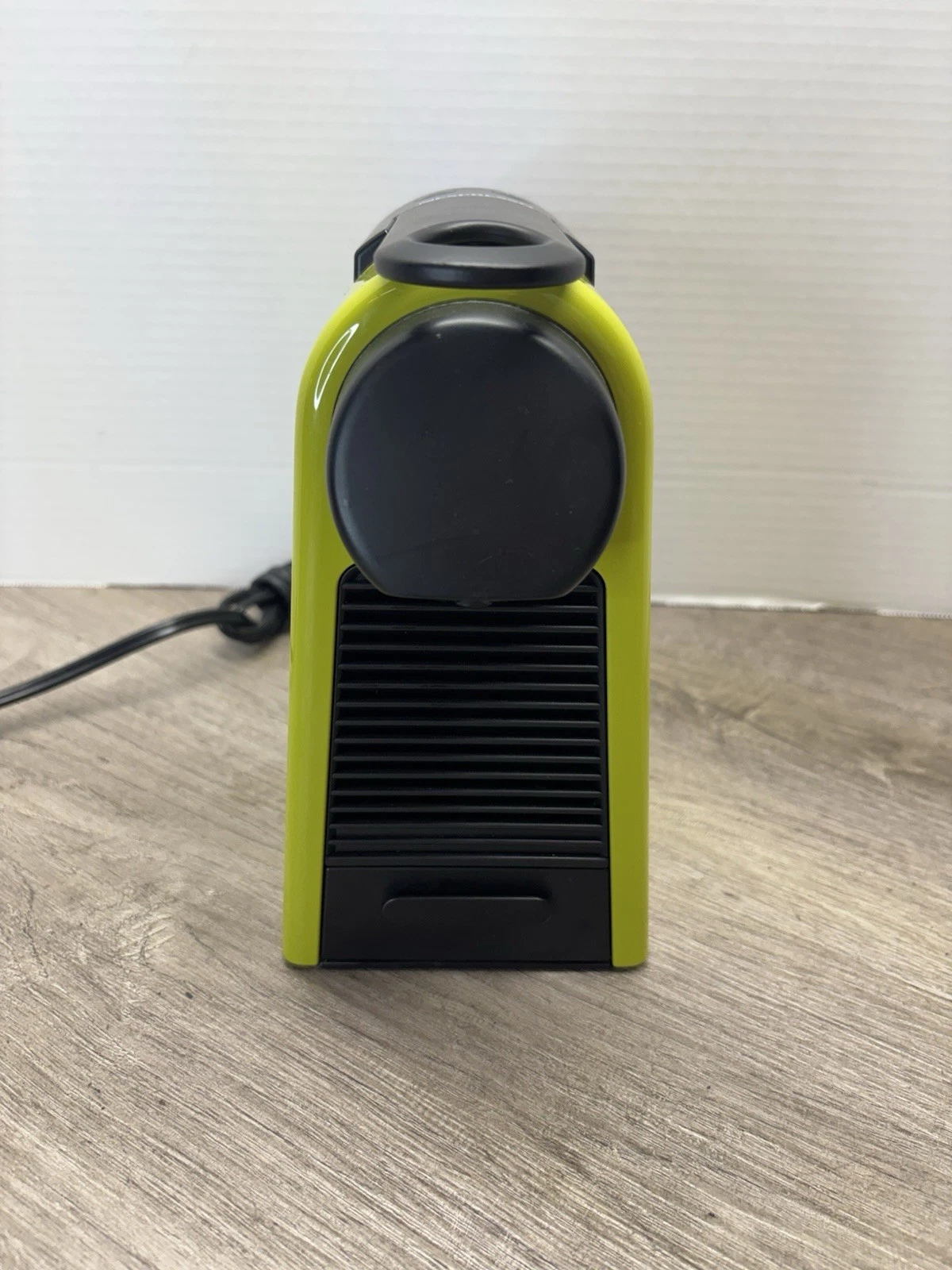 DeLonghi Nespresso Essenza Mini Espresso Machine Lime Green EN85LA NO WATER TANK
