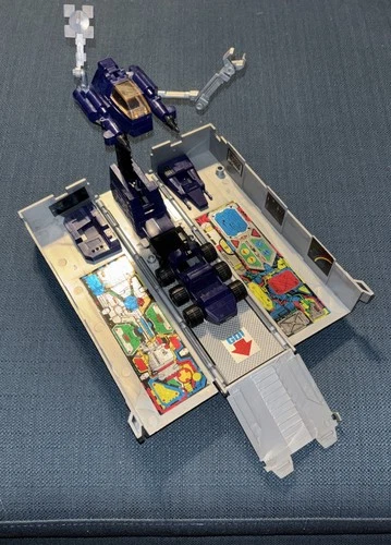 G1 Transformers Takara 1980-82 Optimus Prime "T" Trailer and Accessories