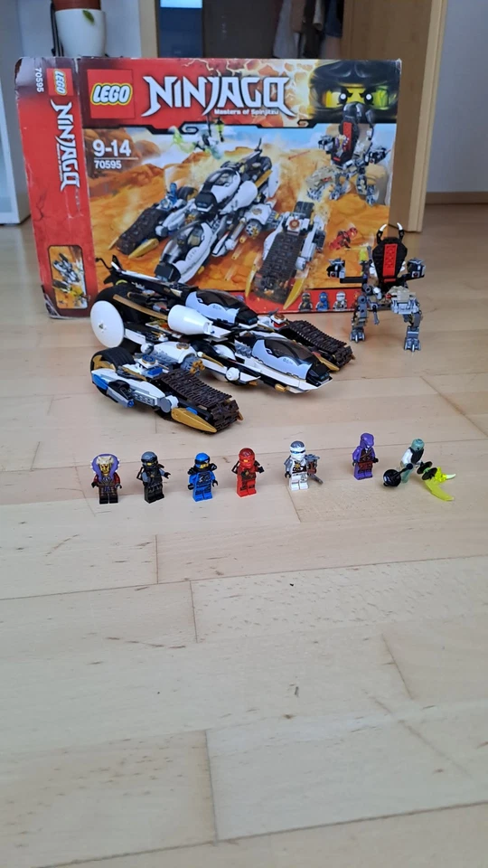 LEGO Ninjago 70595 Ultra Stealth Raider, Foto 1 von 5