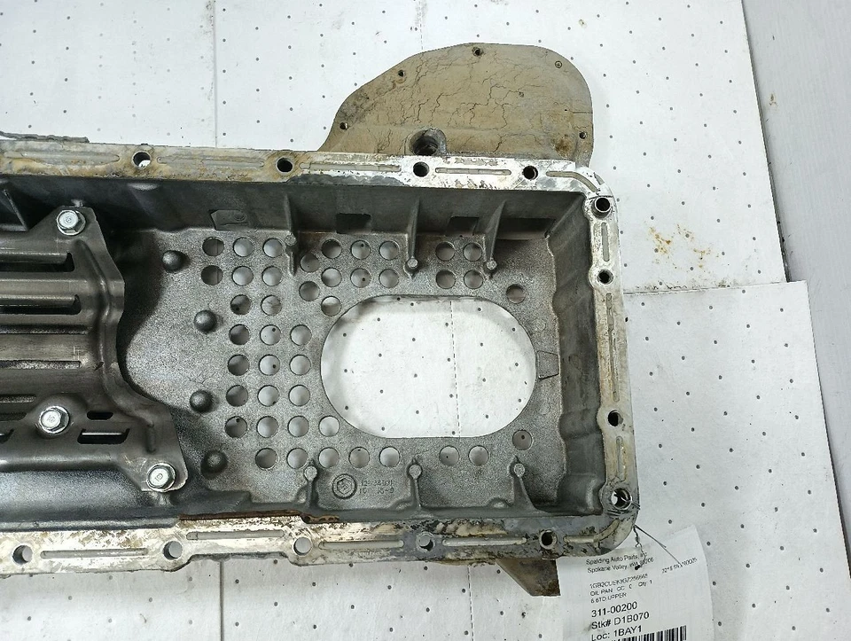 12634972 Chevrolet Silverado 2500 3500 2011-2016 cárter de aceite superior para 6,6 L 11485656 Foto 3 de 4