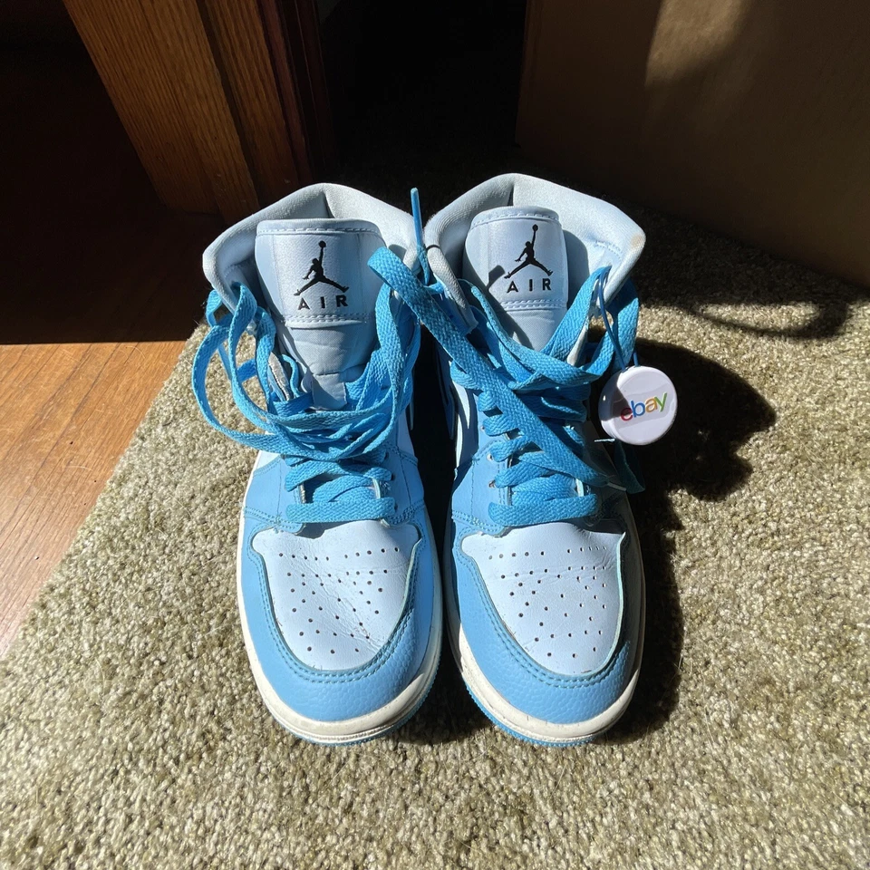 Talla 6.5 - Air Jordan 1 SE Mid Ice Blue W Foto 4 de 4