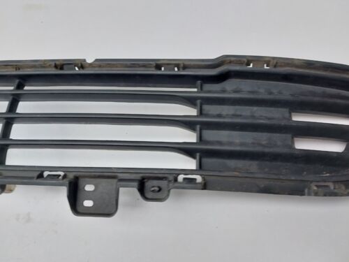 MITSUBISHI OUTLANDER MK3 FRONT BUMPER LOWER GRILLE 6402A233 2013 - Picture 4 of 16