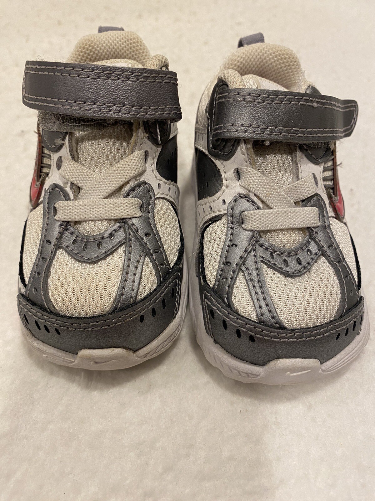 EUC Nike 3.5C Little Girls Shoes Pink White 354822-161