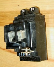 Pushmatic Bulldog ITE 20 Amp 20A  Twin Tandem Piggyback Circuit Breaker P2020